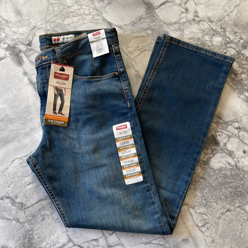 Wrangler Men's Slim Fit Jeans Size 32x30 Denim NWT!